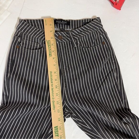 Judy Blue® Ultra High Rise Super Flare Jean 25 - Picture 8 of 16